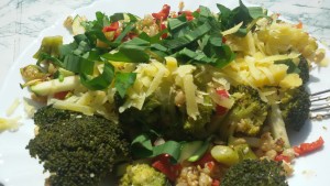 Broccoli mit Reis und Gemüse
