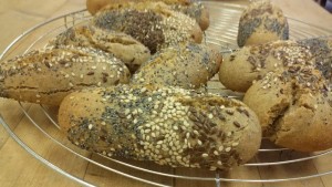 Brötchen mit 3erlei Samen